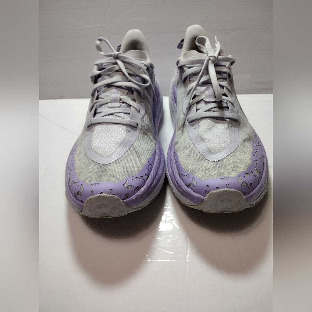 Hoka One One Speedgoat 6 Lavender and White Size 10B Women's